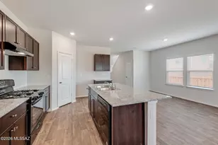 10002 N Guayacan Trail, Marana, AZ 85653 - Photo 4