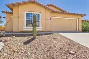 9990 N Stratton Saddle Trail, Tucson, AZ 85742 - Photo 2