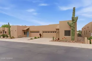 860 W Calle De La Pelotita, Green Valley, AZ 85614 - Photo 1