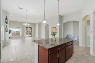 8767 W Cadwell Way, Marana, AZ 85653 - Photo 16