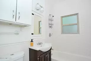 2027 E Hawthorne St, Tucson, AZ 85719 - Photo 34