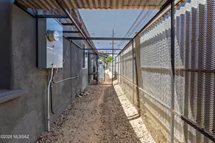 802 E Silverlake Rd, Tucson, AZ 85713 - Photo 22
