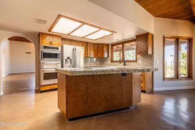 7164 N Cathedral Rock Place, Tucson, AZ 85718 - Photo 10