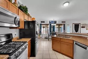 1537 W Thatcher St, Tucson, AZ 85746 - Photo 18