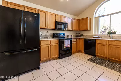 1380 W Copper Creek Place, Oro Valley, AZ 85737 - Photo 18