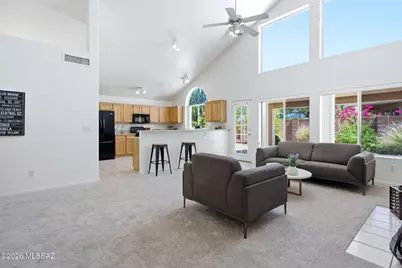 1380 W Copper Creek Place, Oro Valley, AZ 85737 - Photo 8