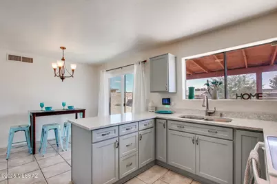 3725 W Brambly Drive, Tucson, AZ 85741 - Photo 8