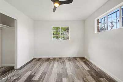 246 E President Street, Tucson, AZ 85714 - Photo 8