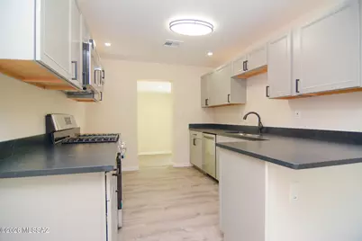 2643 N Wilson Avenue, Tucson, AZ 85719 - Photo 8