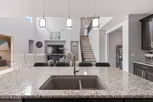 5648 S Saguaro Wash Trail, Tucson, AZ 85747 - Photo 16