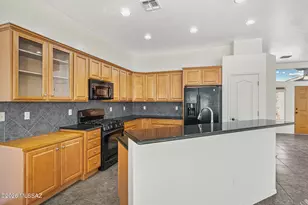 1053 S Seldon Pl, Vail, AZ 85641 - Photo 12