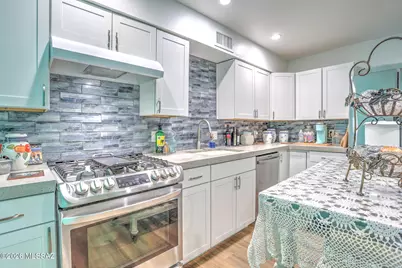 448 N Silverbell Road, Tucson, AZ 85745 - Photo 2