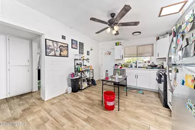 2726 N Calle De Romy, Tucson, AZ 85712 - Photo 8