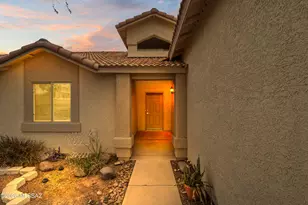 7699 S Zircon Crystal Dr, Tucson, AZ 85747 - Photo 2