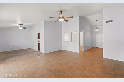 7699 S Zircon Crystal Drive, Tucson, AZ 85747 - Photo 14