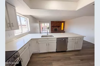 1610 S Burning Tree Avenue, Tucson, AZ 85710 - Photo 8
