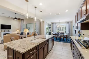 492 N Sonoma Vista Dr, Green Valley, AZ 85614 - Photo 18