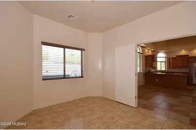 5784 W Treasure Point Place, Tucson, AZ 85713 - Photo 20
