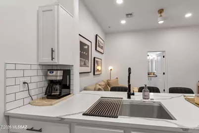 2018 E River Road #201, Tucson, AZ 85718 - Photo 8