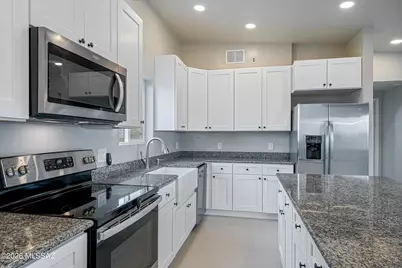 17501 S Wilmot Road, Sahuarita, AZ 85629 - Photo 12