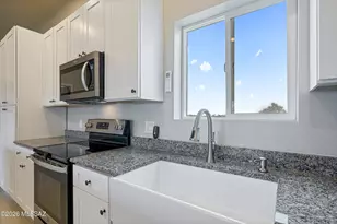 17501 S Wilmot Rd, Sahuarita, AZ 85629 - Photo 10
