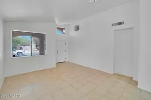 8874 S Desert Valley Way, Tucson, AZ 85747 - Photo 4