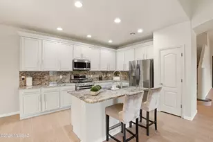 4333 N Sunset Cliff Dr, Tucson, AZ 85750 - Photo 4