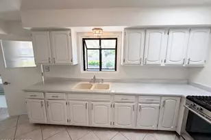 650 S Kenyon Dr, Tucson, AZ 85710 - Photo 6