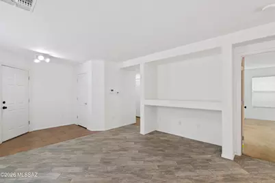 7058 S Brickellbush Lane, Tucson, AZ 85756 - Photo 8