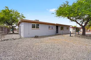 8534 E Ruby Dr, Tucson, AZ 85730 - Photo 4