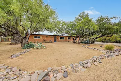 11141 E Quick Draw Place, Tucson, AZ 85749 - Photo 2