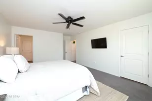 8546 W Finch Ln, Tucson, AZ 85757 - Photo 10