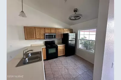2977 W Talara Lane, Tucson, AZ 85742 - Photo 2