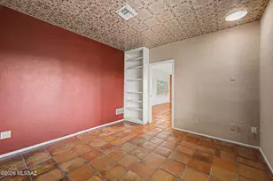 620 W Bangalor Dr, Oro Valley, AZ 85737 - Photo 14