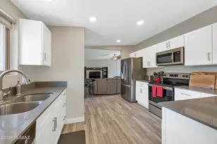 5302 E Linden Pl, Tucson, AZ 85712 - Photo 10