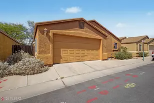 409 E Geronimo Bluff Loop, Tucson, AZ 85705 - Photo 2
