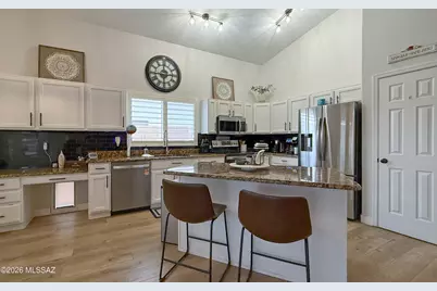 9175 N Sugar Foot Drive, Tucson, AZ 85743 - Photo 20