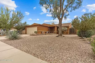 2001 W Burgundy Way, Tucson, AZ 85746 - Photo 1