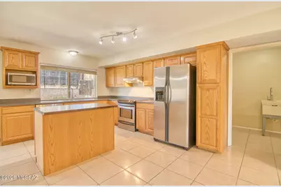 9022 E Rosewood Street, Tucson, AZ 85710 - Photo 10