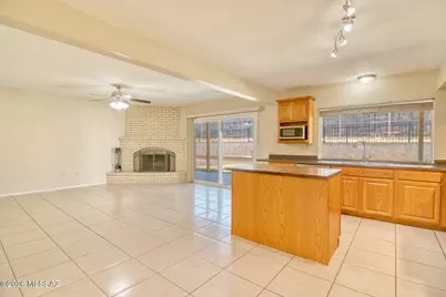9022 E Rosewood Street, Tucson, AZ 85710 - Photo 6