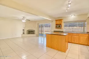 9022 E Rosewood St, Tucson, AZ 85710 - Photo 6