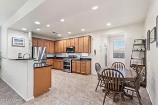 10464 S Cutting Horse Dr, Vail, AZ 85641 - Photo 8