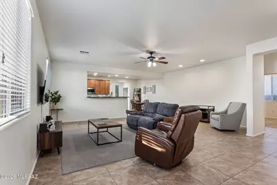 10464 S Cutting Horse Drive, Vail, AZ 85641 - Photo 12