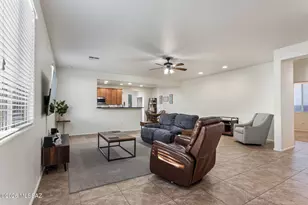 10464 S Cutting Horse Dr, Vail, AZ 85641 - Photo 12