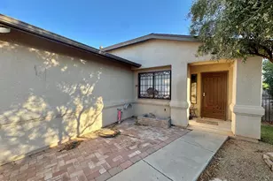 1679 W Sauvignon Dr, Tucson, AZ 85746 - Photo 1