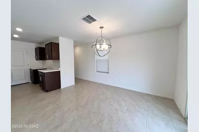 11977 E Chamrod Drive, Vail, AZ 85641 - Photo 10