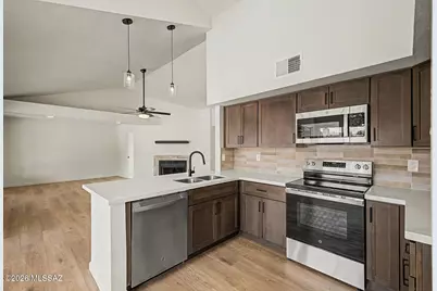 7271 S Camino Alegre, Tucson, AZ 85746 - Photo 2
