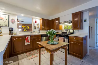 3825 N Tyndall Avenue, Tucson, AZ 85719 - Photo 16