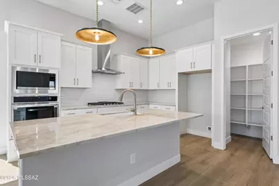 61987 E Skyview Way, Oracle, AZ 85623 - Photo 2