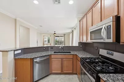 1038 W Pastora Peak Drive, Green Valley, AZ 85614 - Photo 20